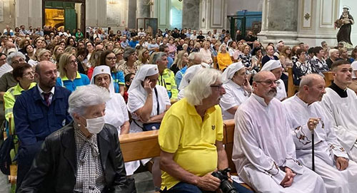 Torre Annunziata Don Ciro Alario si presenta alle comunit